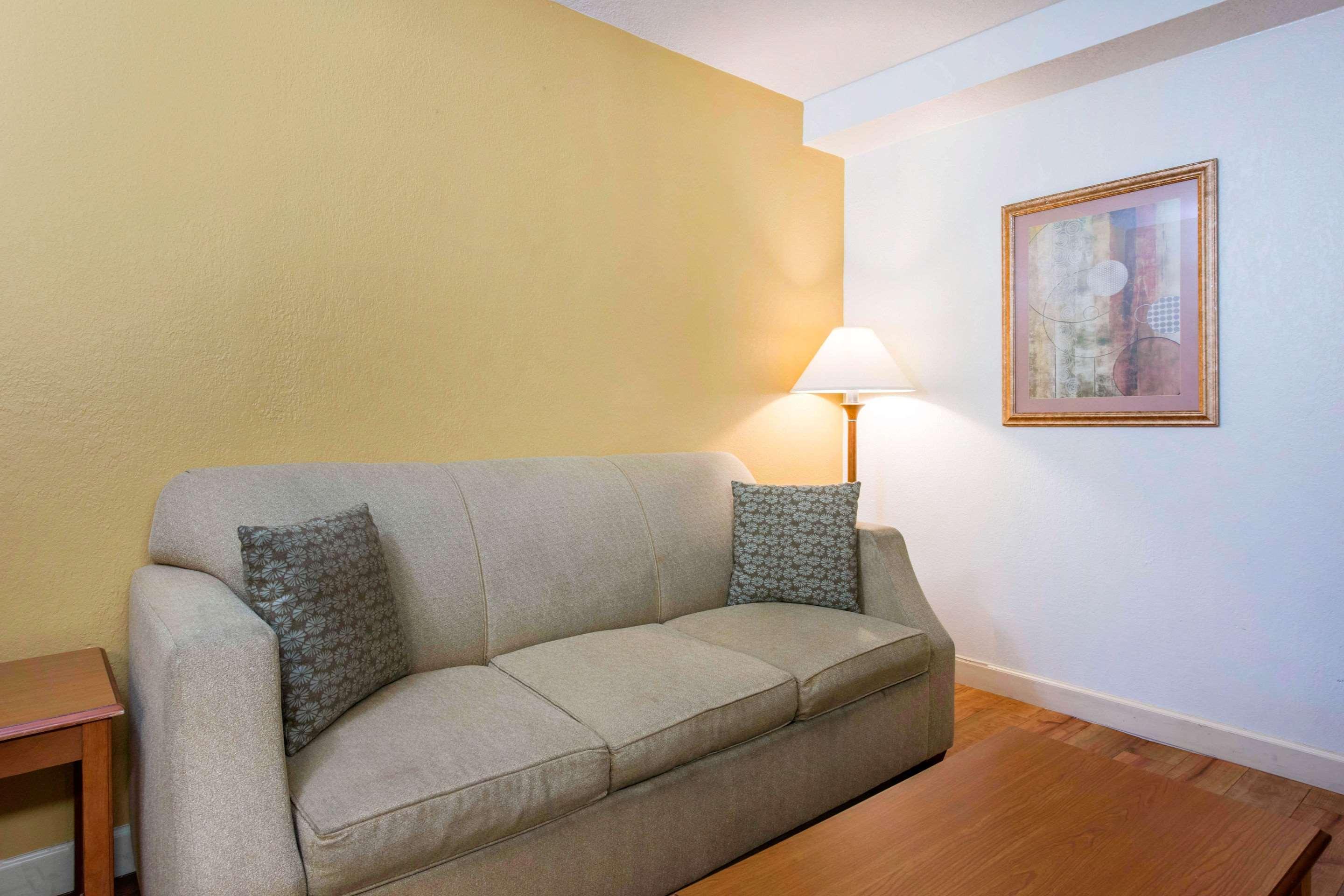 Quality Inn & Suites Near The Theme Parks Orlando Extérieur photo