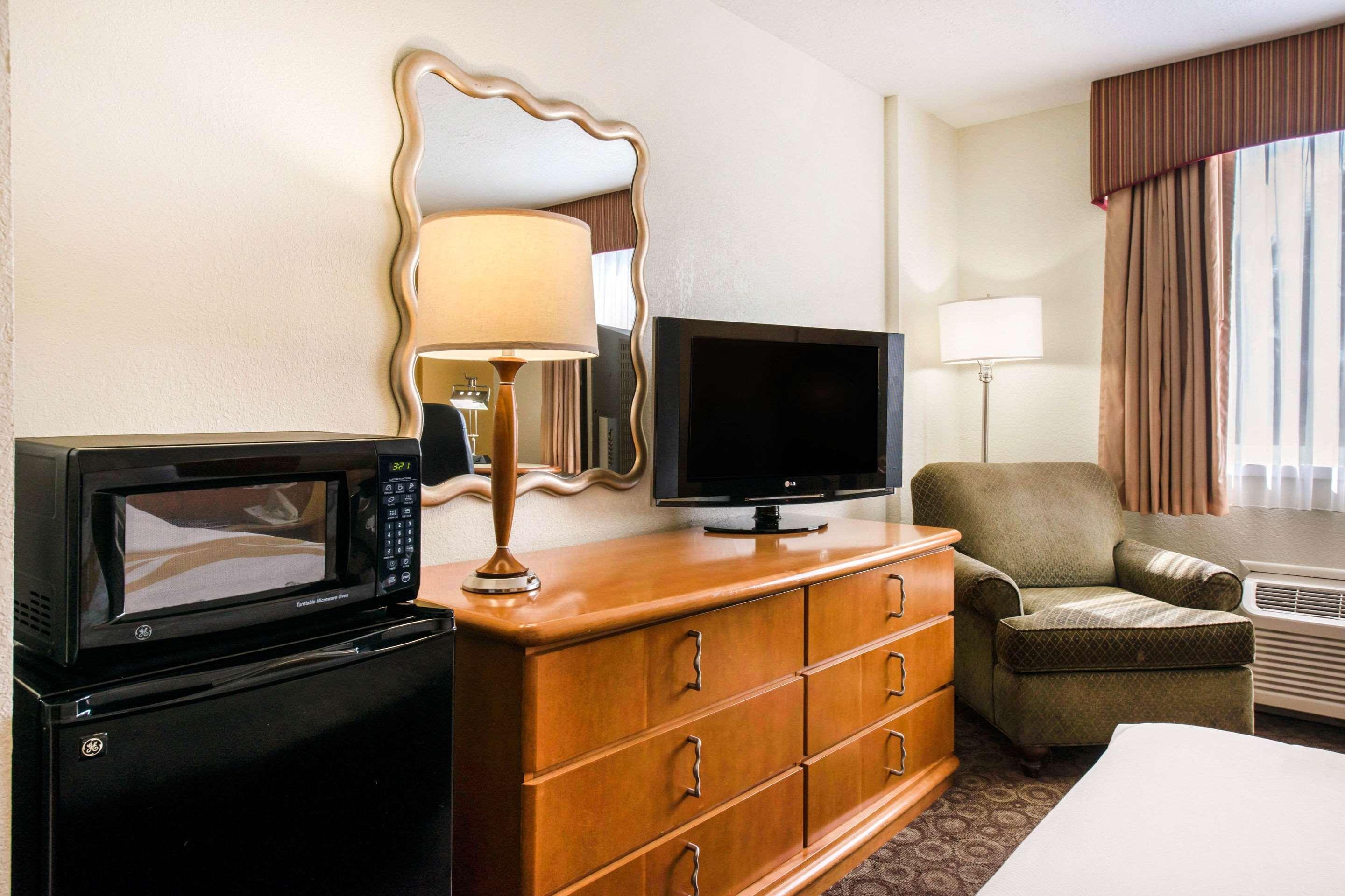 Quality Inn & Suites Near The Theme Parks Orlando Extérieur photo