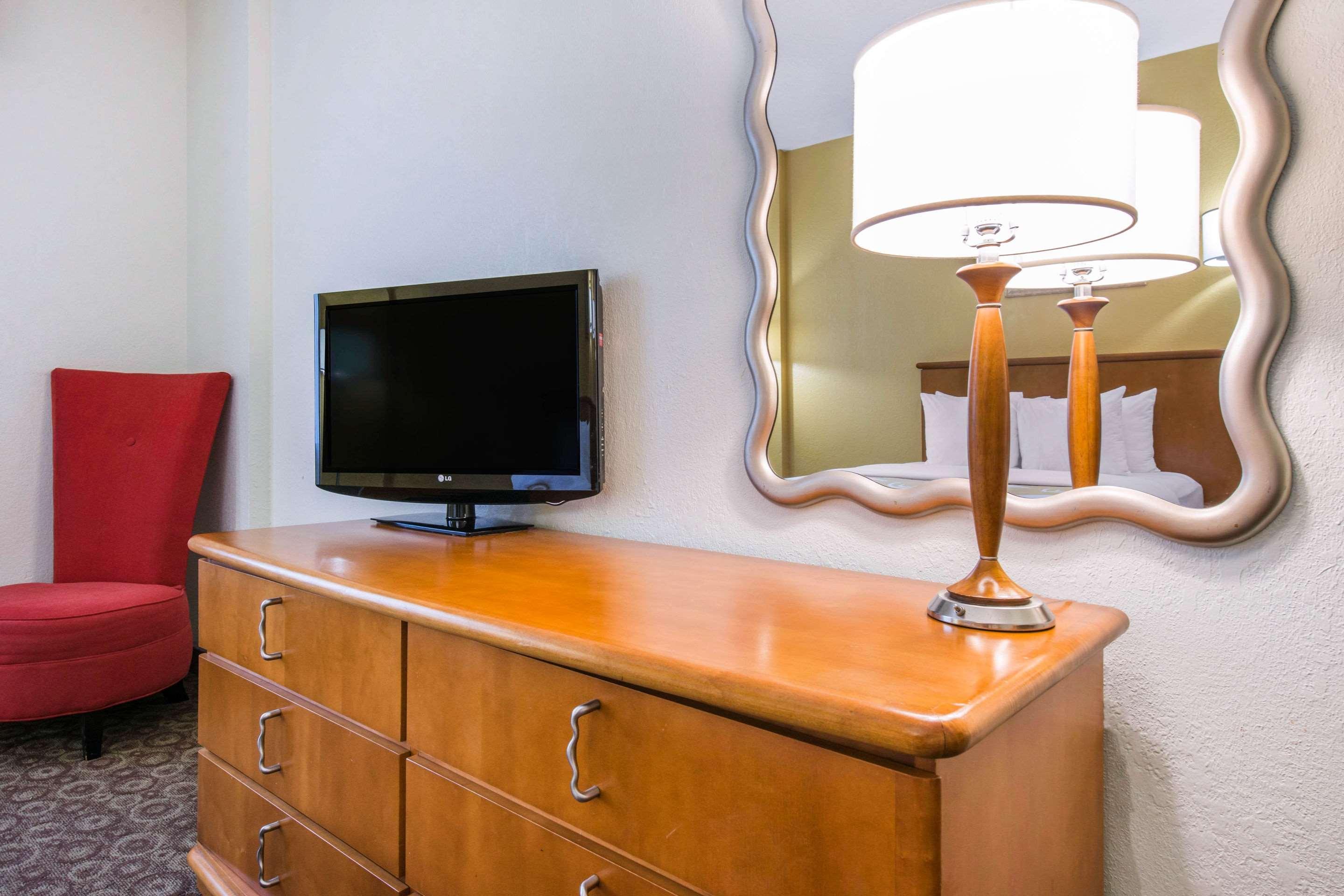 Quality Inn & Suites Near The Theme Parks Orlando Extérieur photo