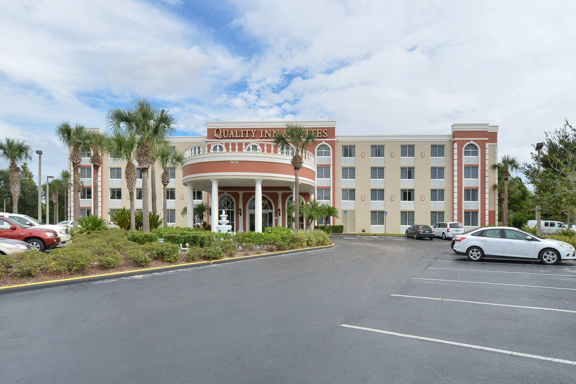 Quality Inn & Suites Near The Theme Parks Orlando Extérieur photo