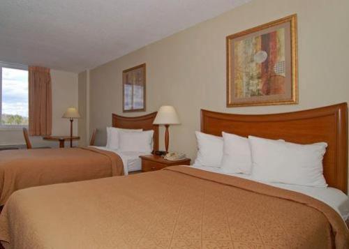 Quality Inn & Suites Near The Theme Parks Orlando Chambre photo