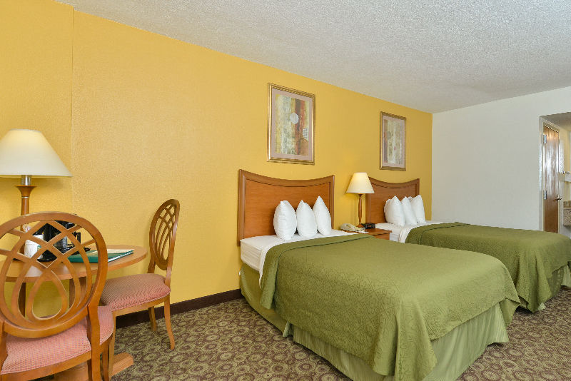 Quality Inn & Suites Near The Theme Parks Orlando Extérieur photo