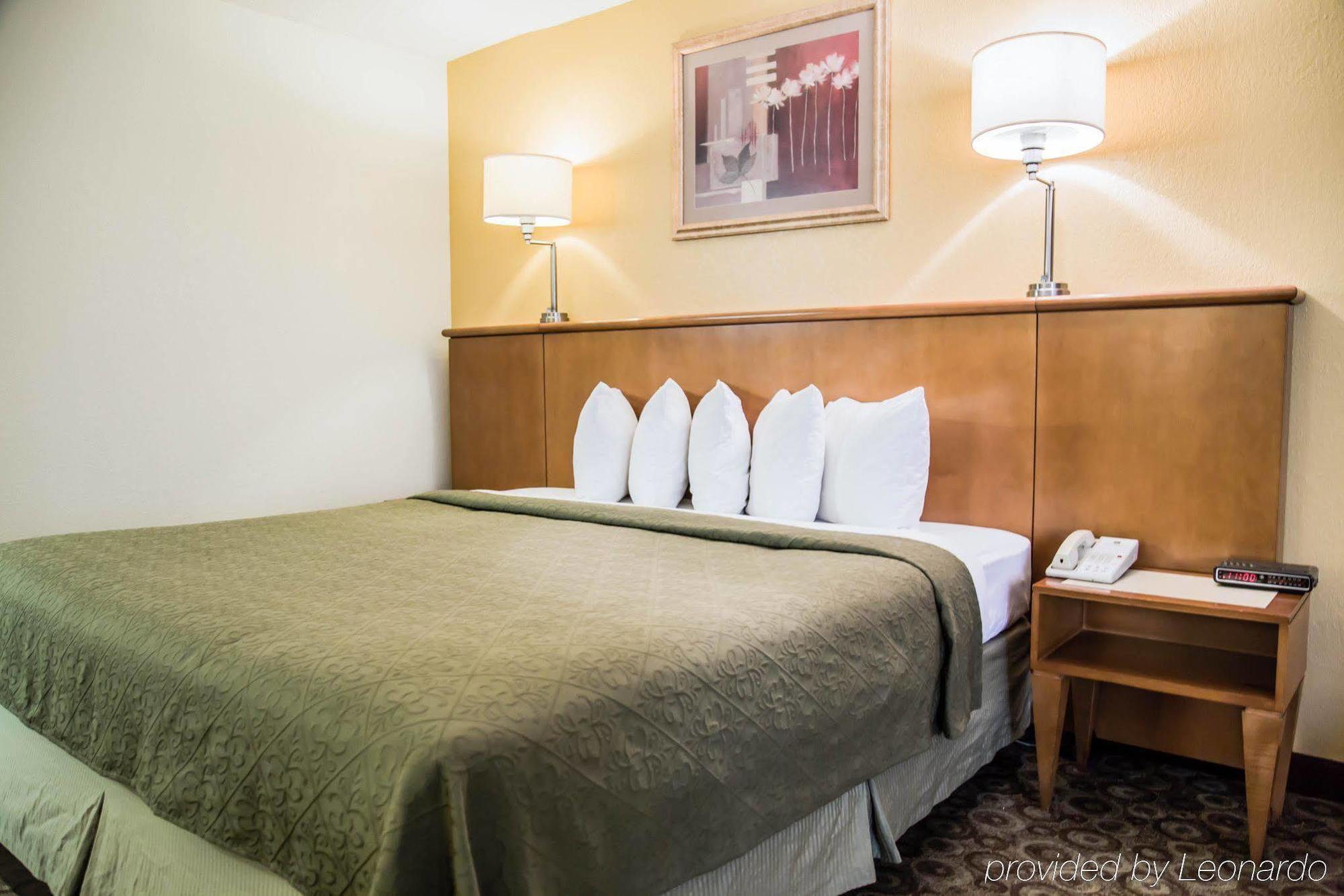 Quality Inn & Suites Near The Theme Parks Orlando Extérieur photo