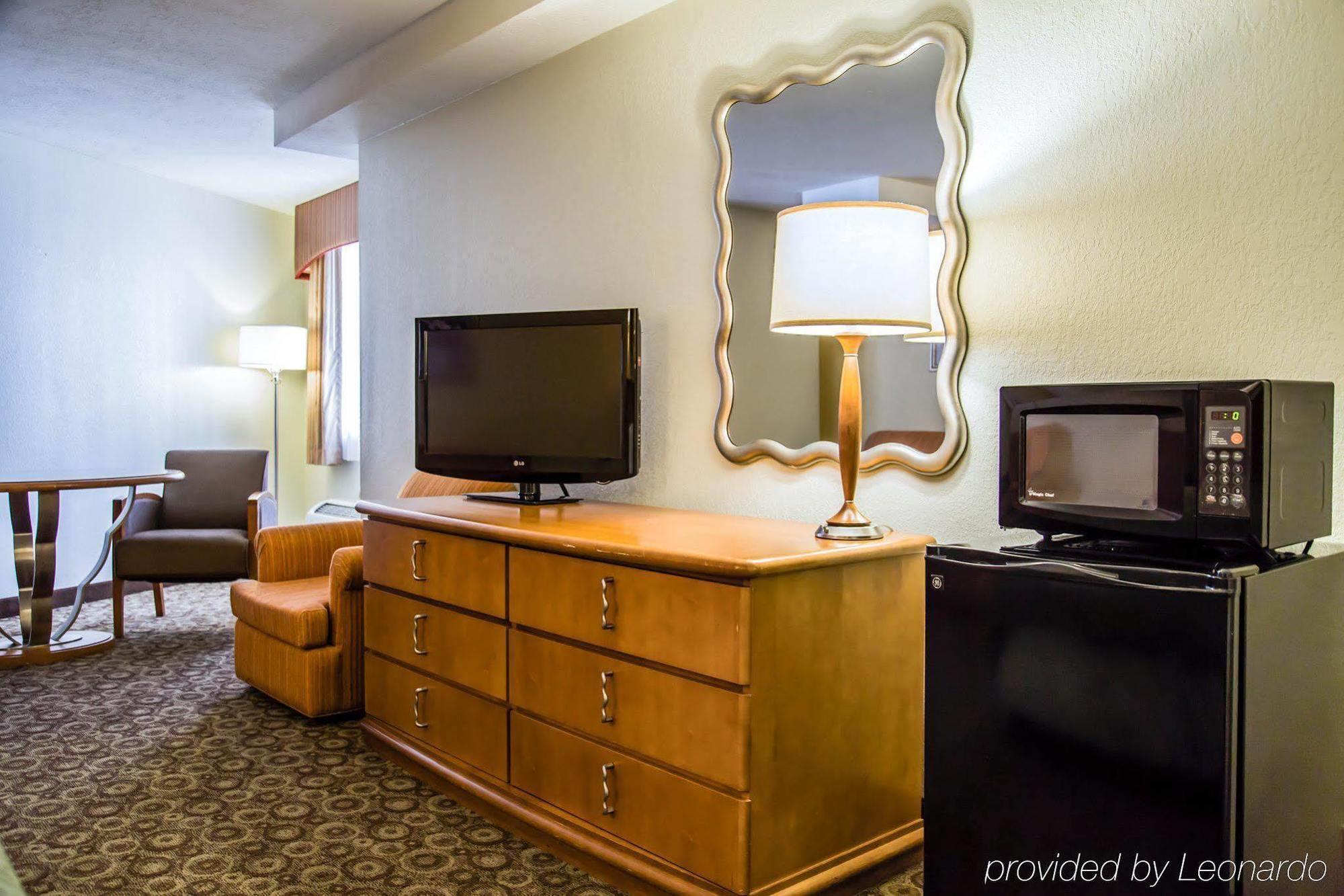 Quality Inn & Suites Near The Theme Parks Orlando Extérieur photo